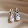 Brincos de Pérola em Forma de C com Zircônia Super Brilhante, Estilo Europeu e Americano, Brincos de Luxo Leve de Alta Qualidade, Acessórios de Orelha de Moda Exquisitos e Personalizados para Mulheres