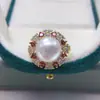 Anillo de Perla de Agua Dulce Natural con un Toque de Lujo Ligero y de Gama Alta, Chapado en Oro y Conservación del Color, Microincrustado con Circonita, Anillo de Perla Grande al por Mayor
