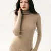 Suéter feminino de cashmere gola alta sem costura, macio e confortável, caimento solto, estilo pullover, camada base de malha
