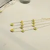 Venta Directa de Fábrica de 24 Modelos de Collares de Acero Titanio Serie Mundo de las Flores con Diseños Estilo Ins