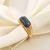 Venta al por mayor de fábrica Moda Europea y Americana Anillo de Acero Inoxidable de 8MM Incrustado con Turquesa Personalizable Versátil Retro Anillo de Dedo Más Vendido