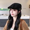 Gorra de gamuza estilo británico para primavera y otoño, hace que la cara se vea más pequeña, versátil para parejas, gorra de boina reversible