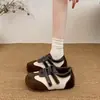 Zapatos Birkenstock gruesos de suela gruesa con velcro y bloques de color retro para mujer, nuevos de otoño 2026, versátiles, que aumentan la altura, de punta dividida sintética, zapatos casuales
