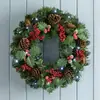 Corona de Navidad con Piñas y Frutos Rojos Decoración Americana Colgante de Puerta Nuevo Colgante Corona de Mimbre Decoración de Patio Hotel
