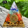 Pirâmide de bola de cristal natural de 8cm Ornamento de mesa de escritório europeu e americano Artesanato de pirâmide de resina para yoga e meditação