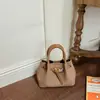 Bolsa de Cesta Portátil Transfronteiriça Feminina 2026 Novo Estilo Moda Coreana Pequena Bolsa Tote Versátil para o Dia a Dia Ombro Único Transversal