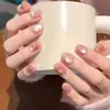 Manicura Fresca de Verano con Lunares y Fresas, Parches Desmontables de Uñas Postizas Cortas Simples y Dulces, Uñas Usables