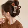 2026 Nuevo Pinza para el Cabello de Flor de Felpa Estilo Coreano Otoño/Invierno, Pinza de Tiburón con Lazo Color Café, Pinza Grande para el Cabello para Mujeres