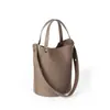 Bolso para Suegra Estilo Japonés de Cuero RPET, Bolso Cubo Transfronterizo de Cuero RPET, Fábrica de Personalización de Bolsos de Tendencia Nacional para Ropa de Trabajo