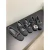 Zapatos de felpa grises para mujer para uso exterior, invierno 2025, con aumento interno de altura, zapatos Mary Jane engrosados y cálidos