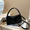 Bolsa única de design plissado de nicho de alta qualidade para mulheres, nova bolsa versátil nuvem de verão 2026, bolsa de ombro de axila