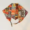 Bufanda Triángulo Trenzada de Nuevo Estilo Primavera y Otoño con Textura de Satín, Bufanda de Seda Estilo Pintura al Óleo con Estampado de Cachemira para Mujer, Bufanda de Cuello de Seda Imitación
