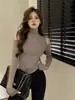 Ropa interior de cuello alto negro de alta gama para mujer, nuevo diseño de otoño, prenda interior de hombros descubiertos, top ajustado de manga larga, moderno