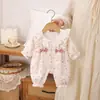Estilo outono muito fofo macacão de duas camadas renda lua cheia roupas para sair roupas de bebê bebê de criança quente