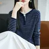Suéter de Punto de Lana con Bloques de Color Cuello Redondo Semiabierto para Mujer Otoño Invierno Nuevo Agradable a la Piel Versátil Ajustado Rayado Capa Base Suéter Moderno