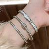 Pulseira de aço titânio prateada que não desbota para mulheres, anel liso de zircônia de alta qualidade, pulseira prateada, nova pulseira da moda que combina com tudo