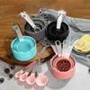 Conjunto de xícaras e colheres medidoras de plástico conjunto de 8 peças cabo de aço inoxidável xícara medidora de cozimento com escala ferramenta medidora de cozimento