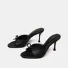 Pantuflas de tacón alto con lazo estilo francés para mujer, sandalias de tiras de tacón de aguja de verano, negro, rosa, blanco roto, adecuadas para usar al aire libre, mules