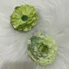 Cabeza de flor de crisantemo artificial grande para accesorios de pelo hechos a mano, al por mayor de proveedor transfronterizo