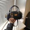 Bolso Pequeño de Alta Calidad para Mujer, Nuevo Estilo Otoño e Invierno 2026, Bolso Almohada de Mano Estilo Boston, Adecuado para Viajes Diarios y Uso Cruzado