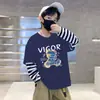 Camiseta Casual Divertida para Meninos Estilo Novo Primavera e Outono Estampa de Desenho Camisa Base Algodão Puro Respirável Manga Longa Camiseta Tendência
