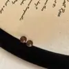 Elegantes y Sofisticados Pendientes de Perla en Forma de Moño para Mujer, Pendientes Sencillos y Versátiles, Populares Pendientes Retro Color Café Moda de Celebridad de Internet
