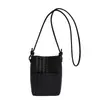 Bolso para teléfono móvil con patrón tejido de diseño de nicho versátil para mujer, nuevo modelo 2026, bolso de hombro y bandolera portátil simple y elegante