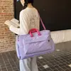 2026 Nueva Bolsa de Viaje de Negocios Color Bloque Acolchada de Algodón Portátil de Gran Capacidad para Mujer Ligera Portátil al Hombro Cruzada Bolsa para Fitness de Corta Distancia