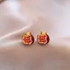 Brincos Esmaltados Vermelhos Estilo Retro Hong Kong para Mulheres, Brincos Elegantes de Luxo Leve para Outono e Inverno, Design Exclusivo Brincos de Ano Novo