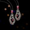 Aretes Geométricos Irregulares Personalizados de Moda Lujo Ligero para Mujer Aguja de Plata S925 Micro-incrustados Zircón Diseño Nicho Aretes Vintage