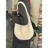 Bolsa de Palha Trançada de Tricô para Férias de Verão na Praia para Mulheres, Nova Bolsa de Ombro Versátil de Grande Capacidade, Bolsa Tote Casual de Nicho