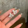 Brincos de laço de renda com pérolas estilo princesa super fada para mulheres, brincos de luxo leve de alta qualidade, brincos doces populares entre celebridades da internet