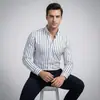 Camisa de Hombre Jiachuan Clothing Elástica en Cuatro Direcciones Transfronteriza con Rayas Digitales, Manga Larga, Cuello Campana, Diseño de Alta Gama y Estilo Versátil