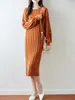 2026 Vestido de Punto de Lana 100% de Alta Calidad, Nuevo para Otoño e Invierno, con Cuello Redondo, Rayas Acanaladas y Diseño Sencillo para Mujer