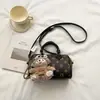 Bolso almohada nuevo de verano 2026, modelo popular en línea, minibolso de moda de este año, bolso de hombro y cruzado, bolso con monograma estilo celebridad