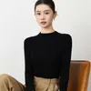 Lana finamente hilada, prêt-à-porter de primera línea, jersey de punto de cuello semi-alto, suéter ajustado para mujer, capa interior fina ajustada para otoño