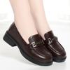 Uma geração de mocassins de couro macio de cabeça redonda para cabelo um salto grosso sapatos femininos Coringa estilo britânico sapatos de couro pequenos sapatos de boca profunda