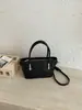 Elegante bolsa de palha trançada para mulheres, nova moda outono 2026, bolsa pequena versátil para o dia a dia, para usar na transversal