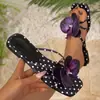 Sandalias Cuadradas de Lunares Estilo Francés con Decoración de Phalaenopsis Estilo Hada, Pantuflas Planas, Sandalias Versátiles de Verano para Mujer