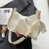 Nueva colección primavera/verano 2026: un bolso de hombro con forma de nube, elegante y versátil, perfecto para llevar debajo del brazo, con un diseño de alta gama y único