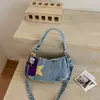 Bolsa ins estilo coreano para el uso diario, bolso versátil de axila con un toque de alta gama, bolso de hombro de mujer de mezclilla retro a la moda