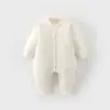 Macacão de Bebê Algodão Puro Tipo a 40g Algodão Acolchoado Primavera, Outono e Inverno Macacão de Bebê 0-1 Ano Recém-nascido Macacão para Engatinhar Pijama