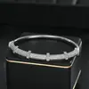 Pulsera de Mano Personalizada de Zirconia Micro-Pavé con Electrochapado de Oro Real para Mujer, Pulsera de Uñas de Mariposa con Letra H de Alta Gama, Pulsera de Lujo Accesible