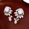 Pendientes de borla con colgante redondo de circón de aguja plateada, estilo vintage de lujo ligero y de alta gama, pendientes versátiles elegantes y modernos