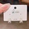2026 Pendientes Cuadrados de Zirconia con Flor de Esmalte Pequeños y Exquisitos, Diseño de Nicho para Mujer, Accesorios de Pendientes Frescos y Dulces