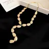 Conjunto de Joyería de Collar y Pendientes con Borla de Hoja de Oro Retro Europeo y Americano, Elegantes Accesorios de Lujo Ligero de Moda para Mujer