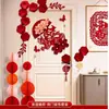 Decoraciones de personaje "Doble Felicidad" aterciopeladas para dormitorios, marcos de puerta de habitación de bodas y puertas de armarios, con arreglos florales de boda y flores artificiales