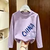 Camiseta Infantil de Algodão Puro com Gola Redonda e Manga Longa para Primavera e Outono, Solta e Estilosa para Meninos Mais Velhos, Top Versátil com Estampa de Desenho Animado