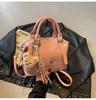Bolsa de almohada de mano de alta gama transfronteriza, nueva moda trendy de primavera, bolso de hombro simple, bolso cruzado casual