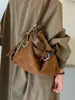 Bolso de hombro de gamuza de gran capacidad para mujer, nuevo bolso cruzado de otoño 2026 para el trabajo, bolso tote casual moderno